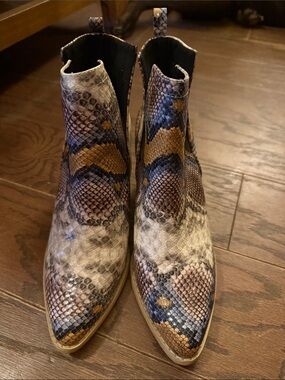 Women’s Snake-Print Chelsea Ankle Boots in Brown Multi